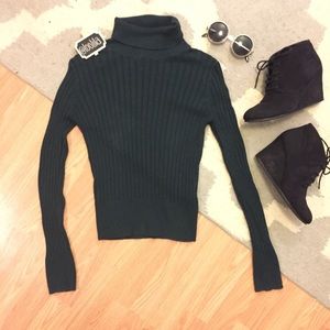 Aeropostale dark forest turtle neck sweater-shirt